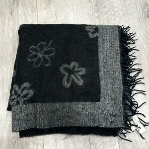 NWT Wool Blend Reversible Shawl Scarf